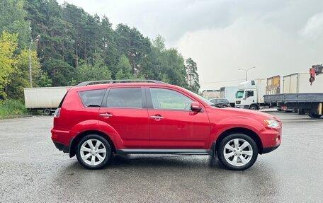 Mitsubishi Outlander III рестайлинг 3, 2011 год, 1 100 000 рублей, 4 фотография