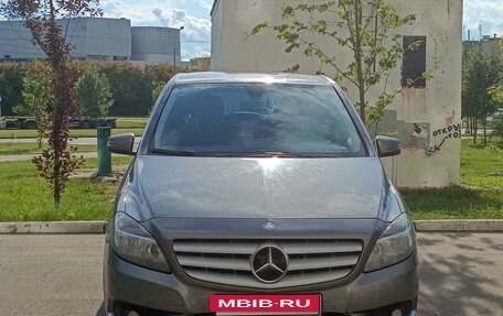 Mercedes-Benz B-Класс, 2012 год, 1 300 000 рублей, 2 фотография