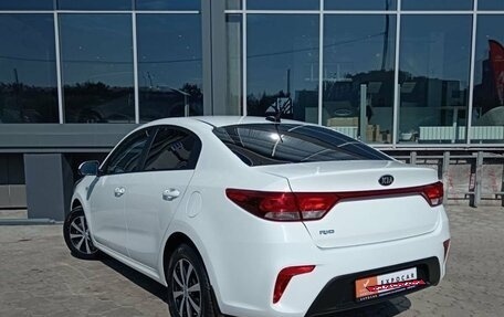 KIA Rio IV, 2018 год, 1 650 000 рублей, 3 фотография