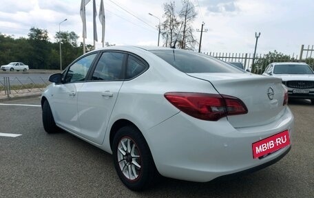 Opel Astra J, 2013 год, 1 050 000 рублей, 5 фотография