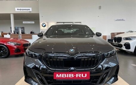 BMW 5 серия, 2024 год, 11 290 000 рублей, 2 фотография