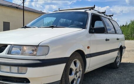 Volkswagen Passat B4, 1994 год, 300 000 рублей, 2 фотография