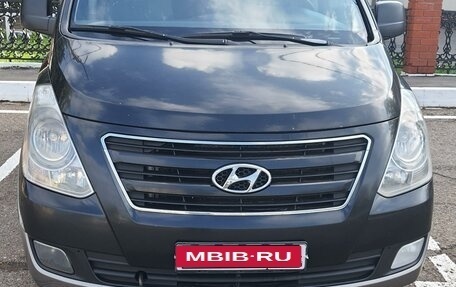 Hyundai H-1 II рестайлинг, 2012 год, 1 800 000 рублей, 2 фотография