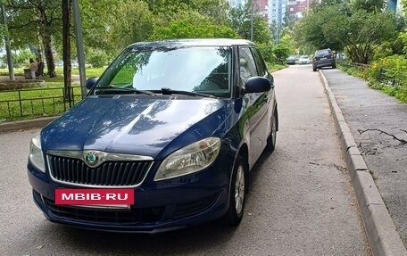 Skoda Fabia II, 2011 год, 380 000 рублей, 2 фотография