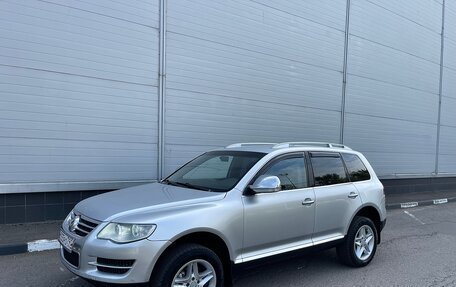 Volkswagen Touareg III, 2008 год, 1 550 000 рублей, 2 фотография