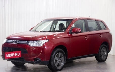 Mitsubishi Outlander III рестайлинг 3, 2012 год, 1 450 000 рублей, 4 фотография