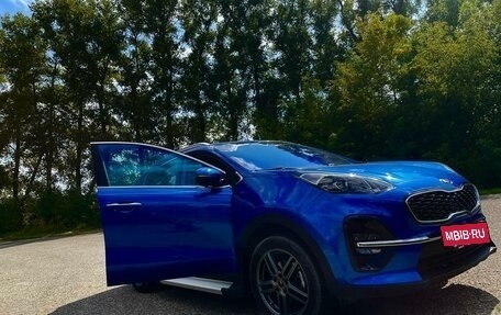 KIA Sportage IV рестайлинг, 2020 год, 2 980 000 рублей, 2 фотография