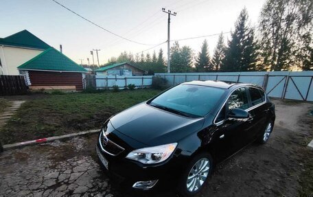 Opel Astra J, 2010 год, 970 000 рублей, 3 фотография