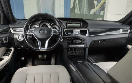 Mercedes-Benz E-Класс, 2013 год, 3 299 000 рублей, 6 фотография