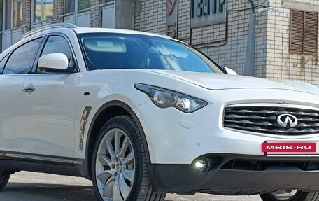 Infiniti FX II, 2011 год, 2 050 000 рублей, 6 фотография