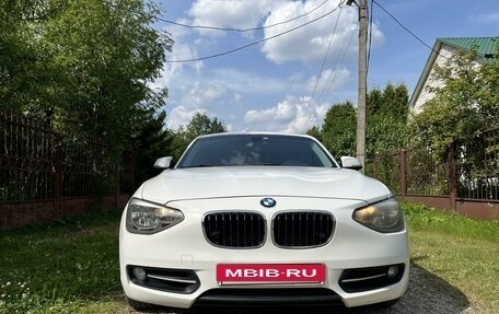 BMW 1 серия, 2012 год, 1 300 000 рублей, 2 фотография