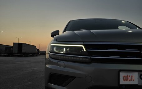 Volkswagen Tiguan II, 2018 год, 3 200 000 рублей, 1 фотография