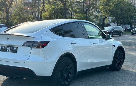 Tesla Model Y I, 2021 год, 4 349 000 рублей, 3 фотография