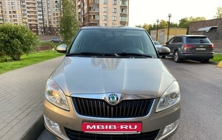 Skoda Fabia II, 2012 год, 900 000 рублей, 2 фотография