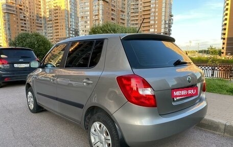 Skoda Fabia II, 2012 год, 900 000 рублей, 4 фотография