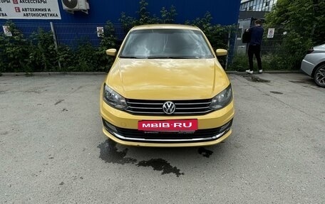 Volkswagen Polo VI (EU Market), 2017 год, 700 000 рублей, 2 фотография