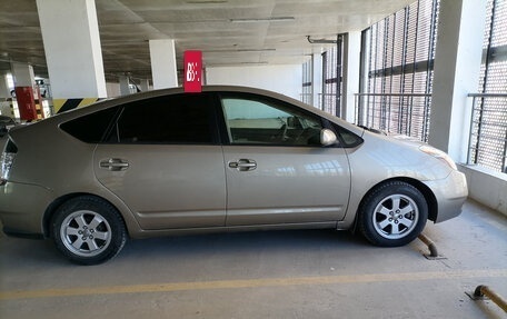 Toyota Prius, 2006 год, 750 000 рублей, 6 фотография