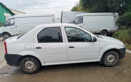 Renault Logan I, 2013 год, 285 000 рублей, 2 фотография