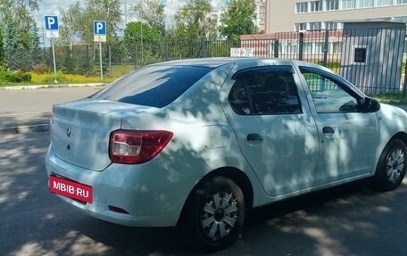 Renault Logan II, 2015 год, 585 000 рублей, 3 фотография