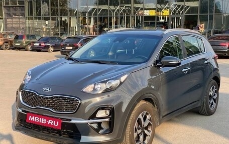 KIA Sportage IV рестайлинг, 2019 год, 2 330 000 рублей, 1 фотография