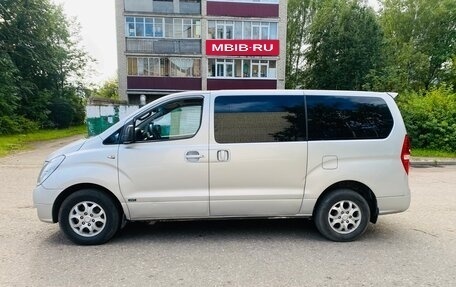 Hyundai Grand Starex Grand Starex I рестайлинг 2, 2009 год, 1 600 000 рублей, 4 фотография