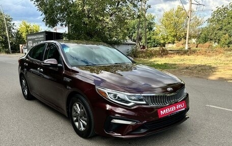 KIA Optima IV, 2018 год, 1 850 000 рублей, 3 фотография