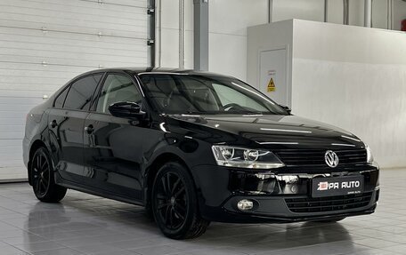 Volkswagen Jetta VI, 2013 год, 1 259 000 рублей, 2 фотография