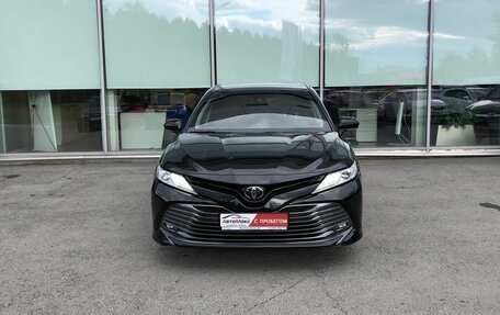 Toyota Camry, 2019 год, 3 080 000 рублей, 4 фотография