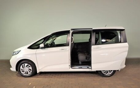 Honda Freed II, 2020 год, 1 430 000 рублей, 5 фотография