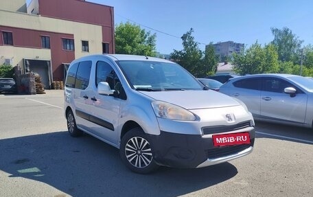 Peugeot Partner II рестайлинг 2, 2012 год, 645 000 рублей, 2 фотография