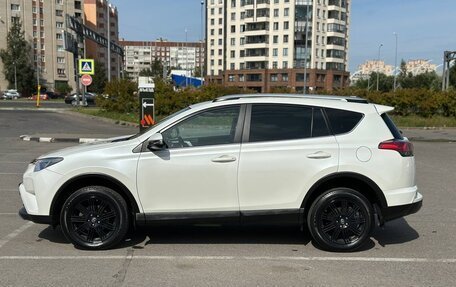 Toyota RAV4, 2017 год, 2 820 000 рублей, 8 фотография