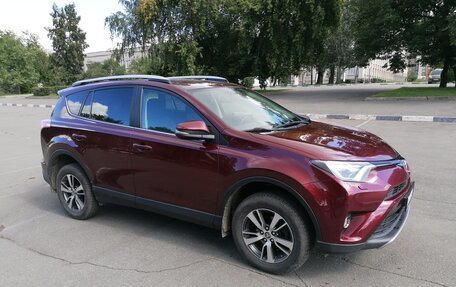 Toyota RAV4, 2018 год, 2 200 000 рублей, 5 фотография