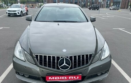 Mercedes-Benz E-Класс, 2011 год, 1 150 000 рублей, 1 фотография