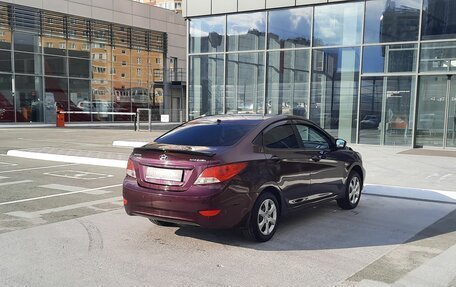 Hyundai Solaris II рестайлинг, 2012 год, 750 000 рублей, 2 фотография