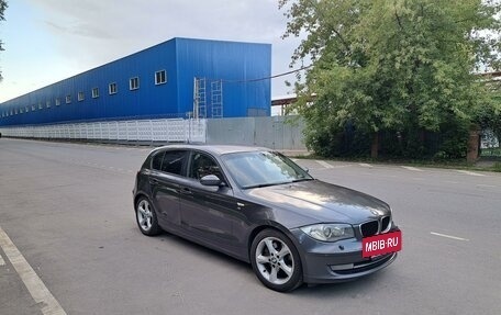 BMW 1 серия, 2007 год, 1 400 000 рублей, 3 фотография