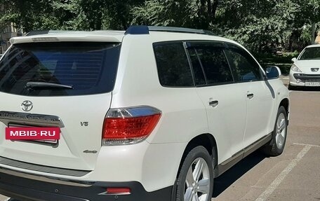 Toyota Highlander III, 2011 год, 3 350 000 рублей, 5 фотография