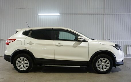 Nissan Qashqai, 2015 год, 1 690 000 рублей, 2 фотография