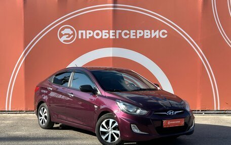 Hyundai Solaris II рестайлинг, 2013 год, 1 060 000 рублей, 2 фотография