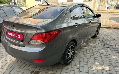 Hyundai Solaris II рестайлинг, 2011 год, 799 000 рублей, 2 фотография