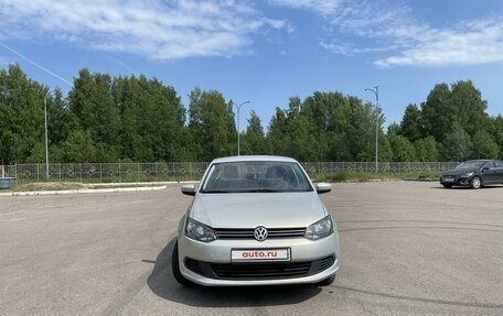 Volkswagen Polo VI (EU Market), 2013 год, 710 000 рублей, 2 фотография