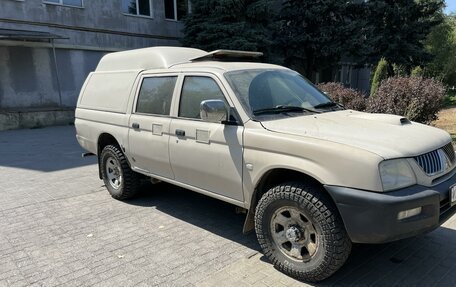 Mitsubishi L200 III рестайлинг, 2006 год, 1 190 000 рублей, 3 фотография