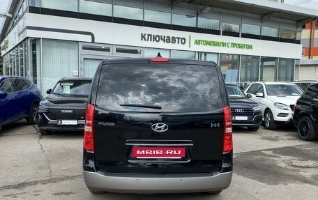 Hyundai H-1 II рестайлинг, 2018 год, 3 120 000 рублей, 5 фотография