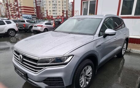 Volkswagen Touareg III, 2018 год, 4 870 000 рублей, 2 фотография