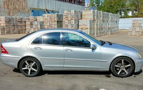 Mercedes-Benz C-Класс, 2002 год, 410 000 рублей, 2 фотография