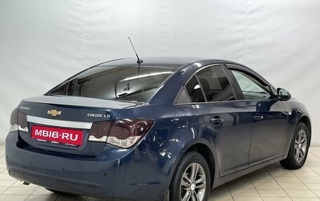 Chevrolet Cruze II, 2011 год, 850 000 рублей, 4 фотография