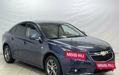 Chevrolet Cruze II, 2011 год, 850 000 рублей, 2 фотография