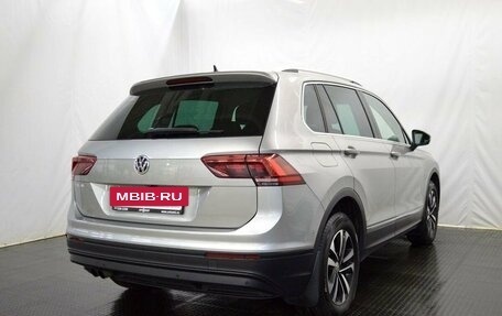 Volkswagen Tiguan II, 2019 год, 2 192 000 рублей, 5 фотография