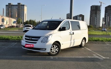 Hyundai Grand Starex Grand Starex I рестайлинг 2, 2008 год, 998 000 рублей, 1 фотография