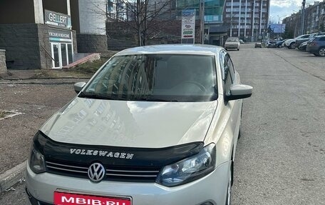 Volkswagen Polo VI (EU Market), 2012 год, 720 000 рублей, 2 фотография