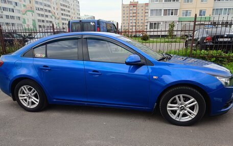 Chevrolet Cruze II, 2011 год, 800 000 рублей, 4 фотография